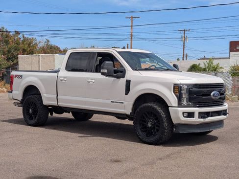 Used 2019 Ford F250 Lariat w/ Lariat Ultimate Package AWD/4WD image 1