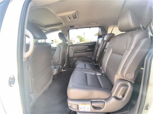 Used 2014 Honda Odyssey Touring image 10