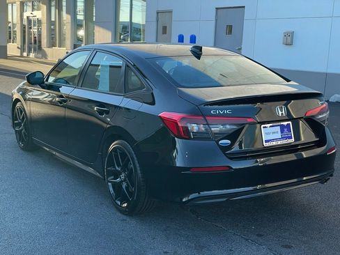 Used 2024 Honda Civic Sport image 4
