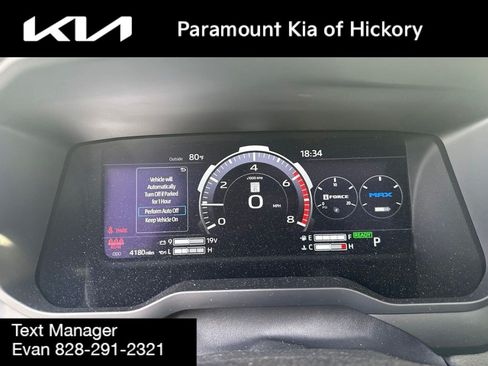 Used 2025 Toyota Tundra Limited AWD/4WD image 7