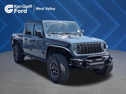 Used 2024 Jeep Gladiator Rubicon w/ Steel Bumper Group AWD/4WD image 1