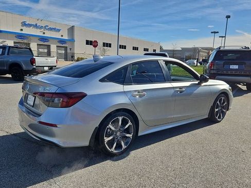 Used 2025 Honda Civic Sport Touring image 8