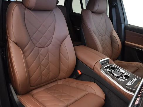 New 2026 BMW X5 xDrive40i w/ M Sport Package AWD/4WD image 6