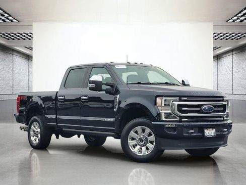Certified 2022 Ford F250 Platinum w/ FX4 Off-Road Package AWD/4WD image 2