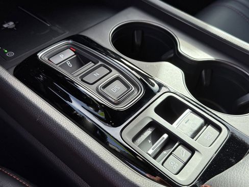 Certified 2024 Honda Pilot TrailSport image 13