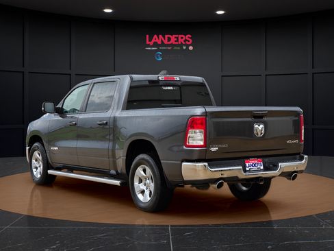 Used 2022 RAM 1500 Big Horn AWD/4WD image 2