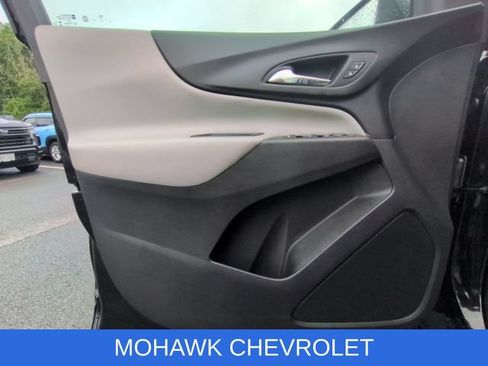 Used 2023 Chevrolet Equinox LS AWD/4WD image 22