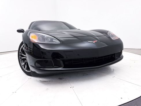 Used 2008 Chevrolet Corvette Coupe w/ Z51 Performance Package RWD image 5