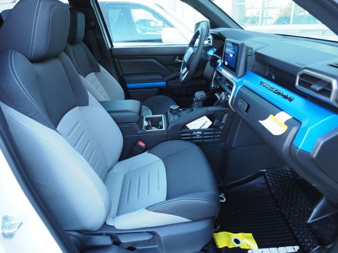 New 2025 Toyota Tacoma TRD Sport image 18