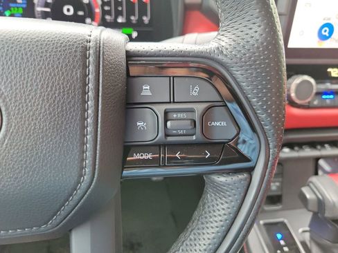 Used 2022 Toyota Tundra TRD Pro AWD/4WD image 32