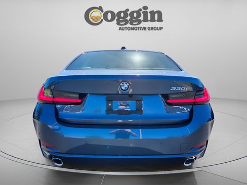 New 2026 BMW 330i Sedan w/ Convenience Package RWD image 5