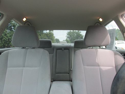 Used 2009 Nissan Altima 2.5 S w/ Emergency Aid Pkg FWD image 10