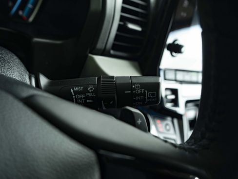 Used 2023 Honda Odyssey Touring image 25