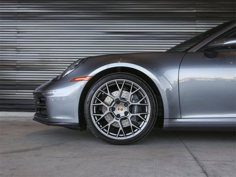 Certified 2025 Porsche 911 Carrera image 12