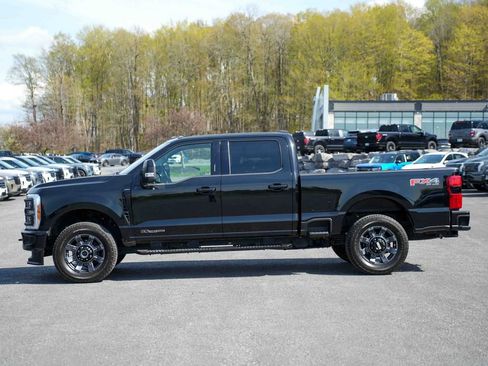 Used 2023 Ford F250 Lariat w/ Lariat Ultimate Package AWD/4WD image 8
