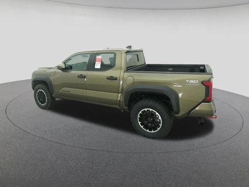 New 2026 Toyota Tacoma TRD Off-Road w/ TRD Off Road Premium Package AWD/4WD image 4