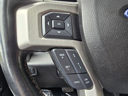 Used 2018 Ford F150 Platinum w/ Equipment Group 701A Luxury image 28