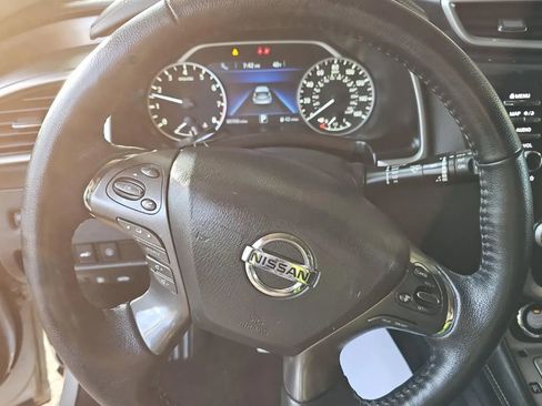 Used 2021 Nissan Murano SL w/ SL Moonroof Package image 5