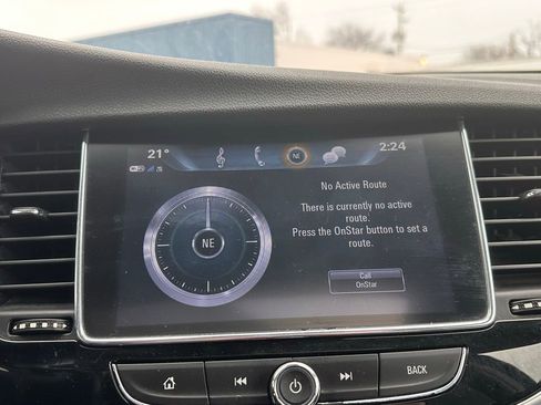 Used 2021 Buick Encore Preferred w/ Safety Package II image 32