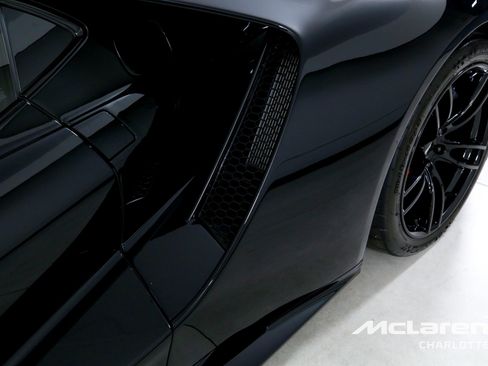 Used 2019 Ford GT RWD image 31