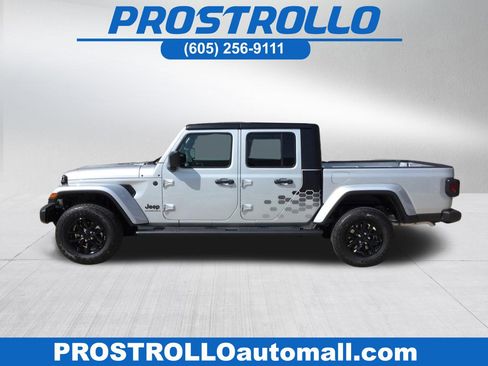 New 2023 Jeep Gladiator Sport image 1