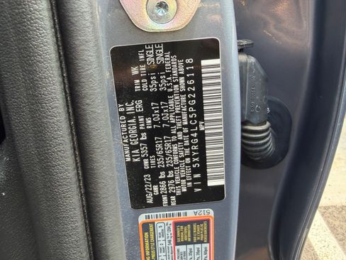 Certified 2023 Kia Sorento LX FWD image 12