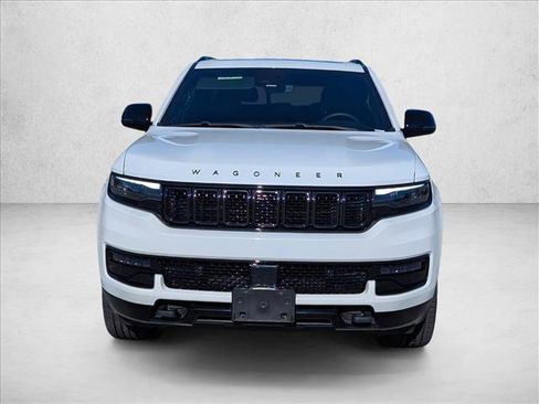 Used 2023 Jeep Wagoneer Series II image 2