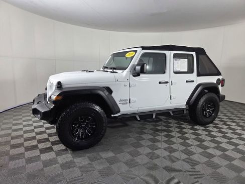 Certified 2019 Jeep Wrangler Unlimited Sport image 11