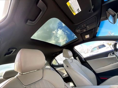 Used 2023 Genesis G70 2.0T w/ Sport Prestige Package image 24