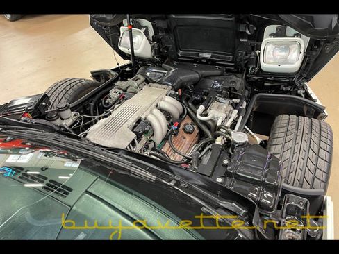 Used 1991 Chevrolet Corvette Convertible image 29