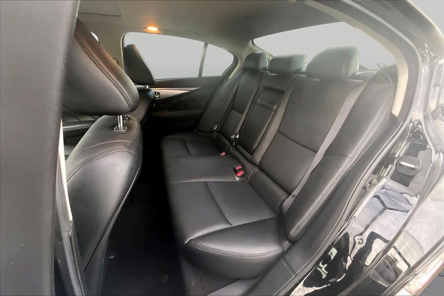 Used 2019 INFINITI Q50 Luxe w/ Essential Package (3.0T Luxe) RWD image 20