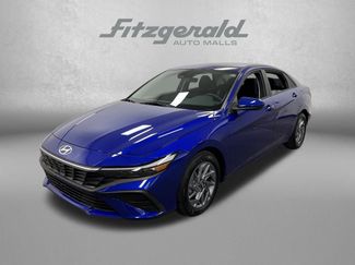 Used 2025 Hyundai Elantra Blue 360° Tour