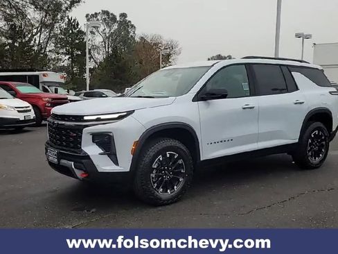 New 2026 Chevrolet Traverse Z71 w/ Enhanced Driving Package image 5