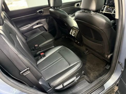 Used 2021 Kia Sorento EX w/ Panoramic Sunroof Package image 29