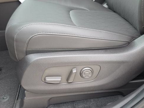 New 2027 Kia Carnival SX FWD image 22