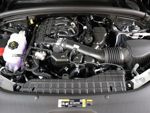 New 2025 Jeep Grand Cherokee L Limited w/ Luxury Tech Group II image 15