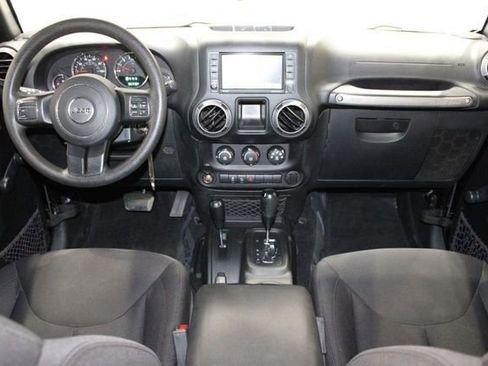 Used 2016 Jeep Wrangler Unlimited Sport image 25