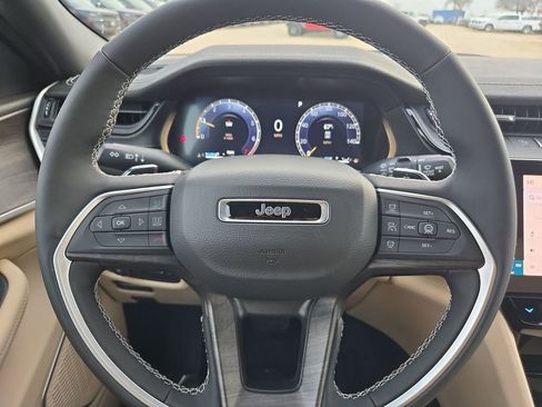 New 2026 Jeep Grand Cherokee Limited image 22