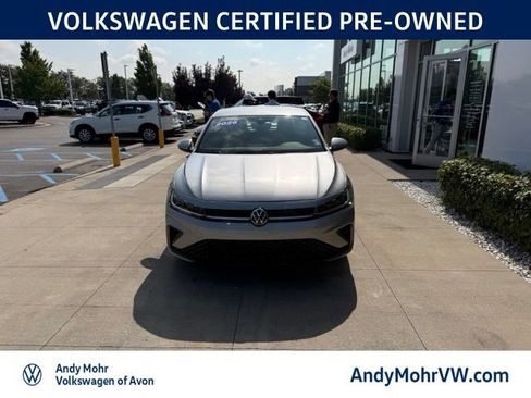 Used 2026 Volkswagen Jetta Sport FWD image 2