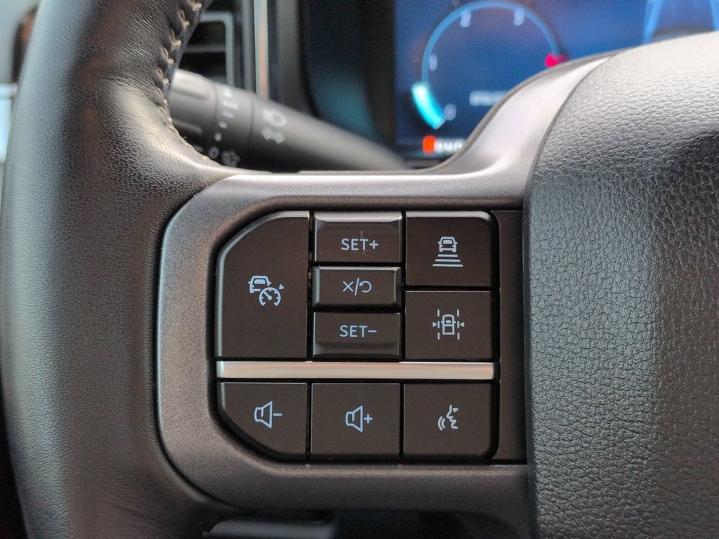 Used 2024 Ford F350 Lariat w/ Lariat Ultimate Package AWD/4WD image 26