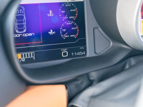 Used 2017 Ferrari California T RWD image 46