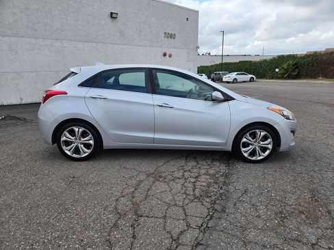 Used 2013 Hyundai Elantra GT w/ Touch & Go Pkg FWD image 9