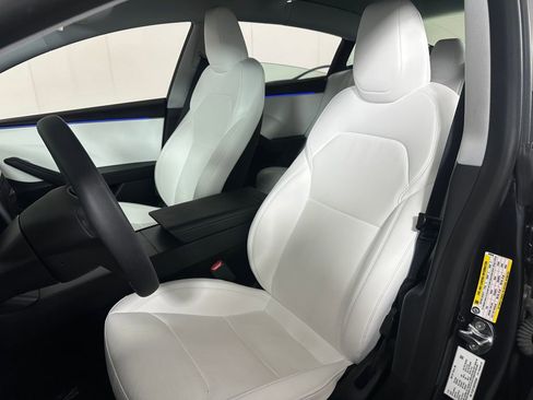 Used 2025 Tesla Model 3 Long Range AWD/4WD image 15