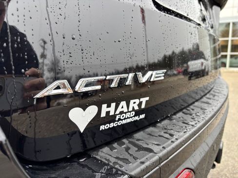 New 2026 Ford Explorer Active image 9