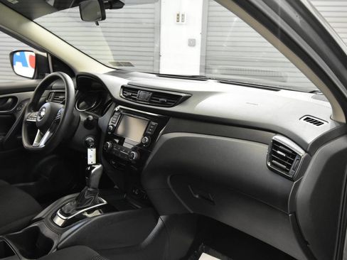 Used 2019 Nissan Rogue Sport S w/ Appearance Package image 16