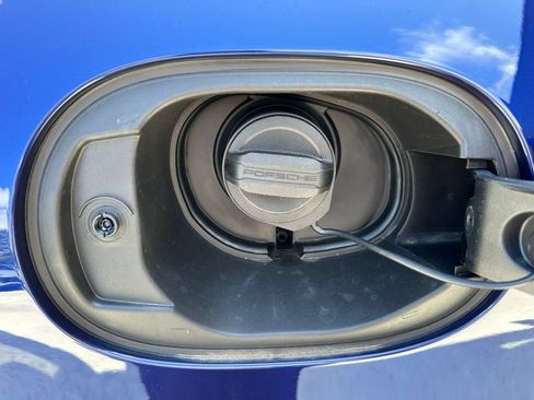 Used 2026 Porsche Macan AWD/4WD image 43