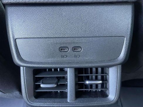 Used 2026 Chevrolet Equinox LT FWD image 11