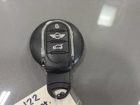 Used 2017 MINI Cooper Clubman ALL4 AWD/4WD image 29