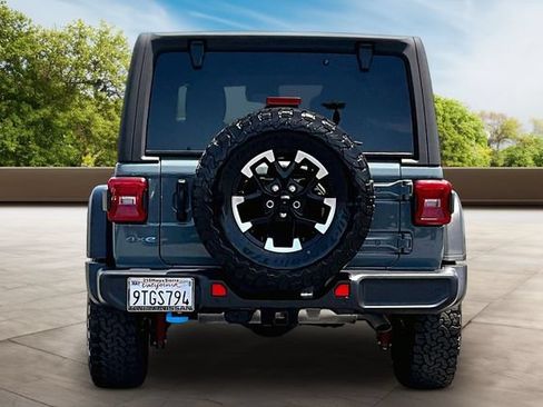 Used 2025 Jeep Wrangler Unlimited Rubicon 4xe w/ Safety Group AWD/4WD image 5