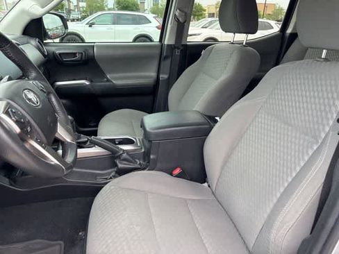 Used 2021 Toyota Tacoma SR5 image 11
